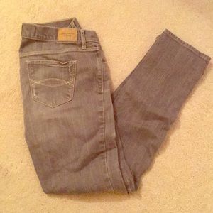 Abercrombie and Fitch A&F Size 4S Short
